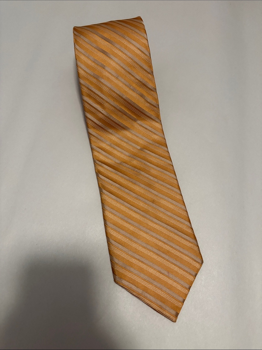 DKNY Men’s silk tie